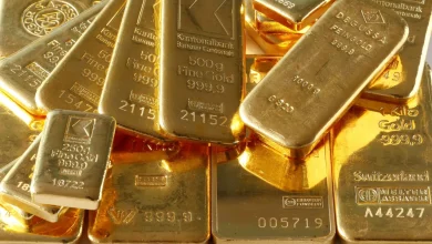ماذا يحدث لسعر الذهب اليوم مع استمرار التوترات الجيوسياسية؟