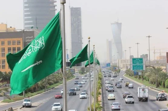 السعودية تمنع اليمنيين من العمل