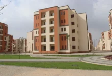 انخفاض إيجار الوحدات السكنية، أسعار الإيجارات في مصر 2025، إيجارات فيصل، إيجارات مدينة نصر، سوق العقارات في مصر، سماسرة عقارات، تراجع الإيجارات، الإسكان الاجتماعي، التمويل العقاري، سعر الصرف، معروض الوحدات السكنية.