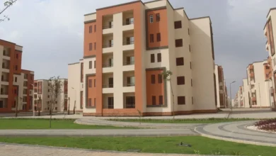 انخفاض إيجار الوحدات السكنية، أسعار الإيجارات في مصر 2025، إيجارات فيصل، إيجارات مدينة نصر، سوق العقارات في مصر، سماسرة عقارات، تراجع الإيجارات، الإسكان الاجتماعي، التمويل العقاري، سعر الصرف، معروض الوحدات السكنية.