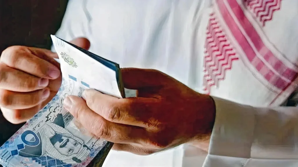 موعد صرف فروقات الرواتب لموظفي التعليم في السعودية